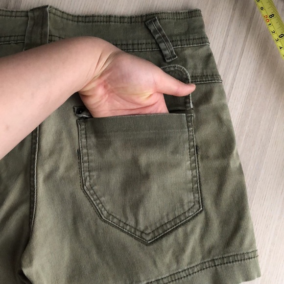 Durable Cargo Shorts | Size S - Picture 5 of 8